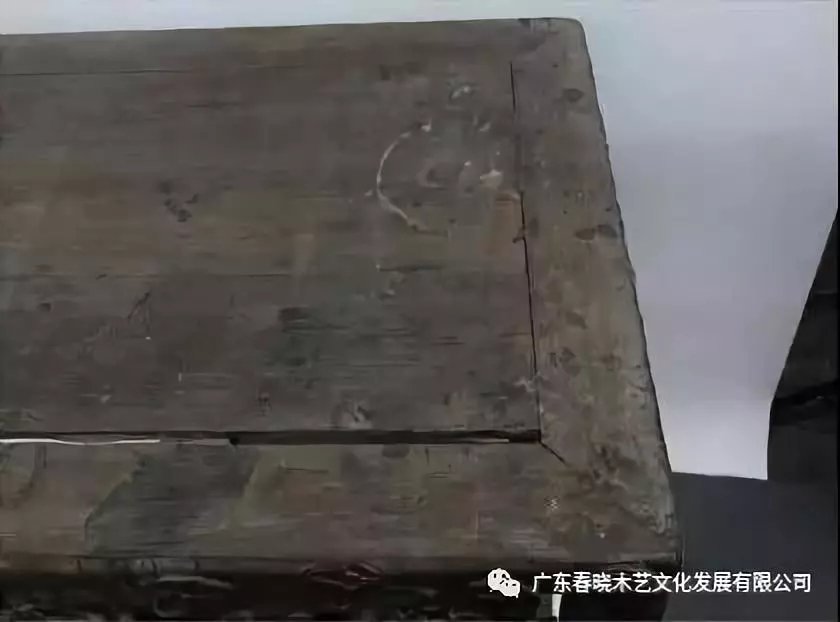 老紅木家具的修復(fù)過程，一經(jīng)修復(fù)煥然一新(圖16)