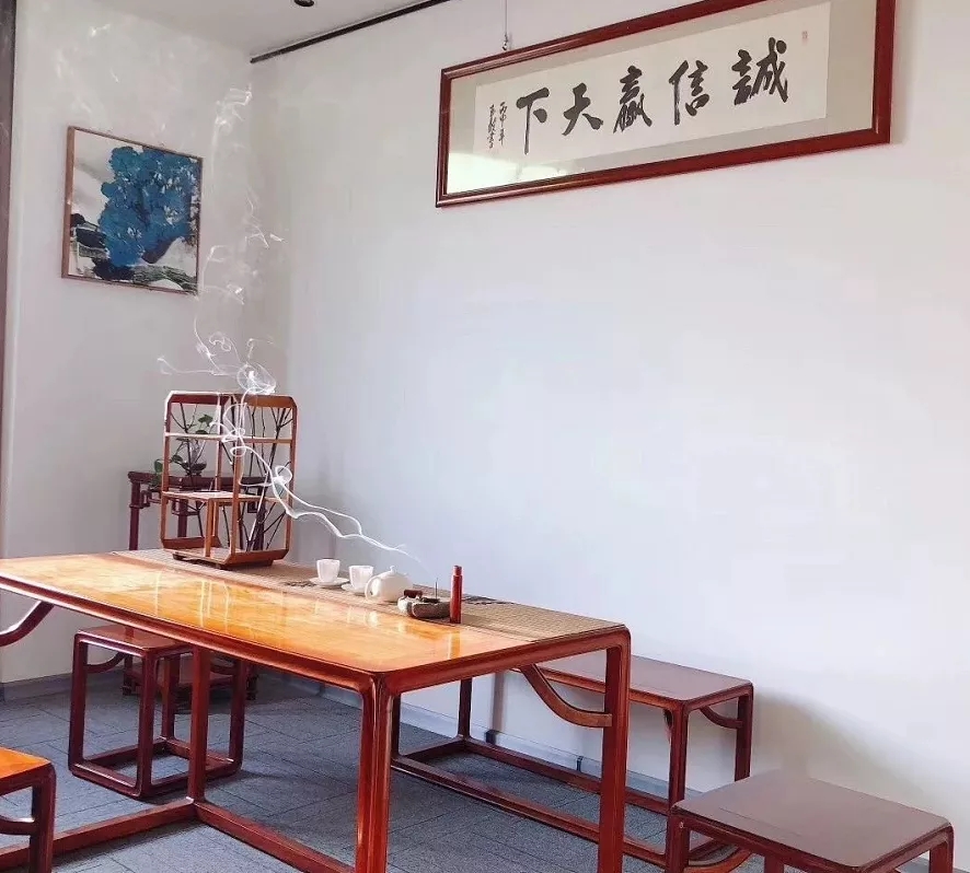 家里放上幾件中式紅木家具，好處多多！(圖2)